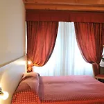 5 Colonne 2* Mirano