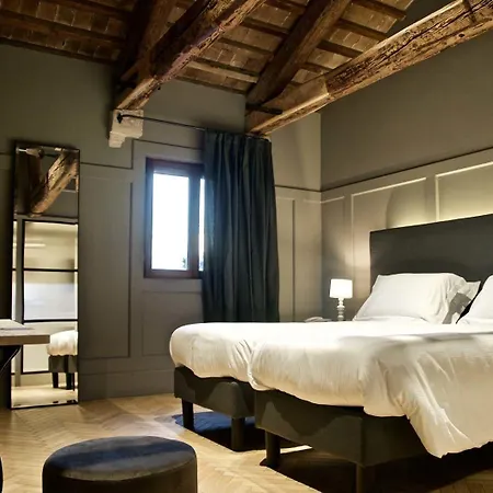 Hotel 5 Colonne 2*