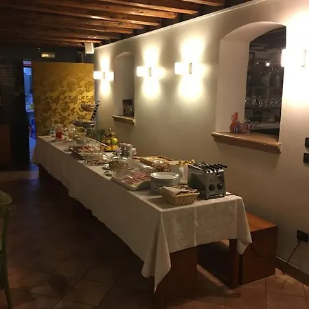 5 Colonne Hotel