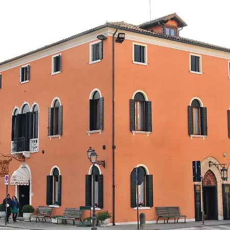 5 Colonne Hotel