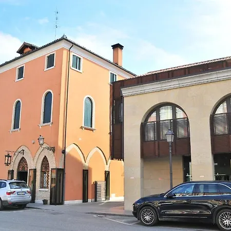 5 Colonne 2* Mirano
